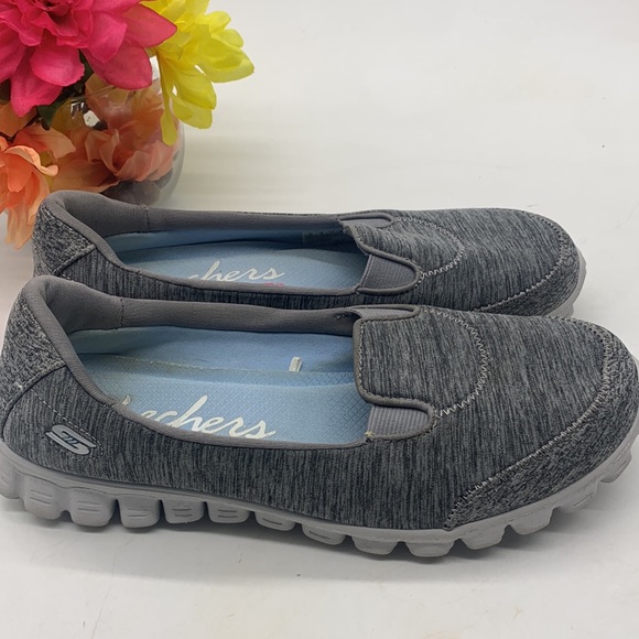 Skechers Gray Flat Memory Foam Loafer Size 9. SKT3916 - Picture 2 of 9